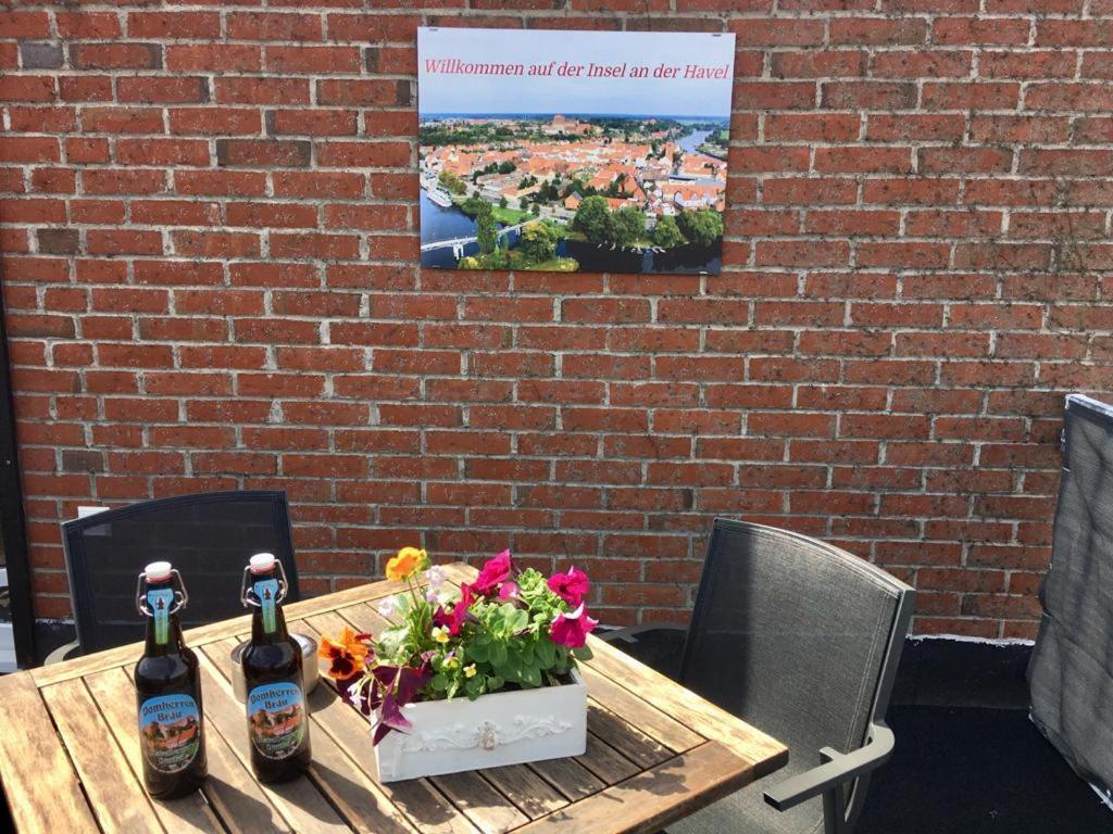 Das Bilderbuchcafe - Ferien Apartment No 5 - Markt 7 Havelberg Zewnętrze zdjęcie